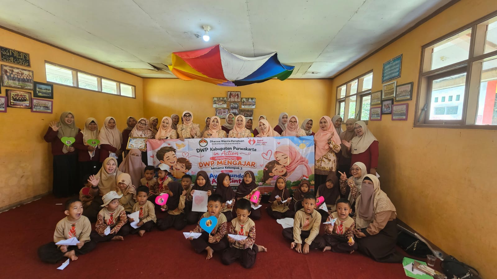 DWP IN ACTION  Kabupaten Purwakarta DWP mengajar Kelompok 3