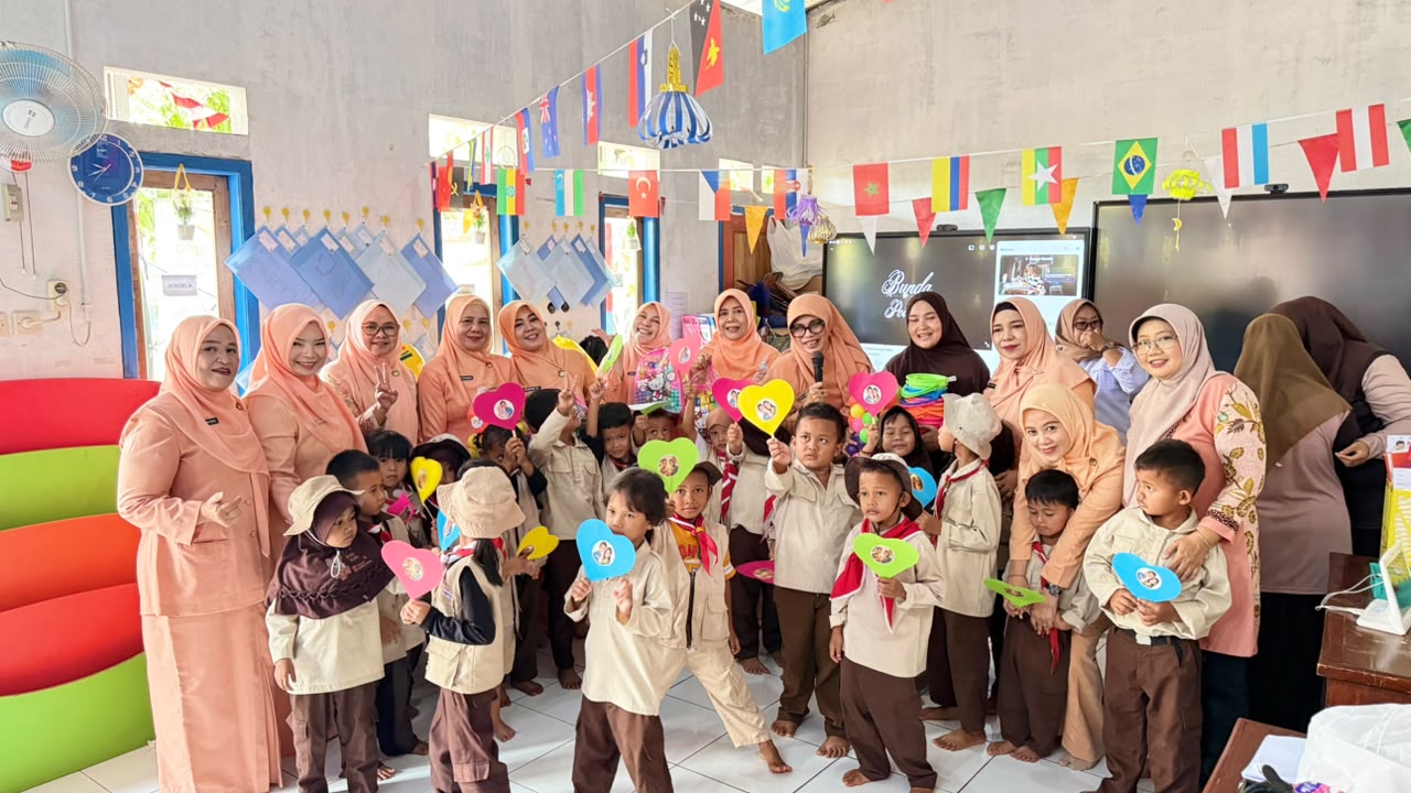 DWP IN ACTION ! Kabupaten Purwakarta DWP mengajar Kelompok 3